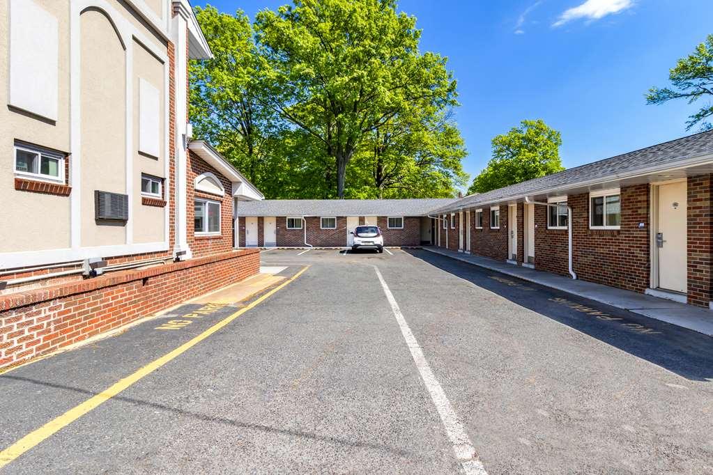 Americas Best Value Inn Avenel Woodbridge 외부 사진